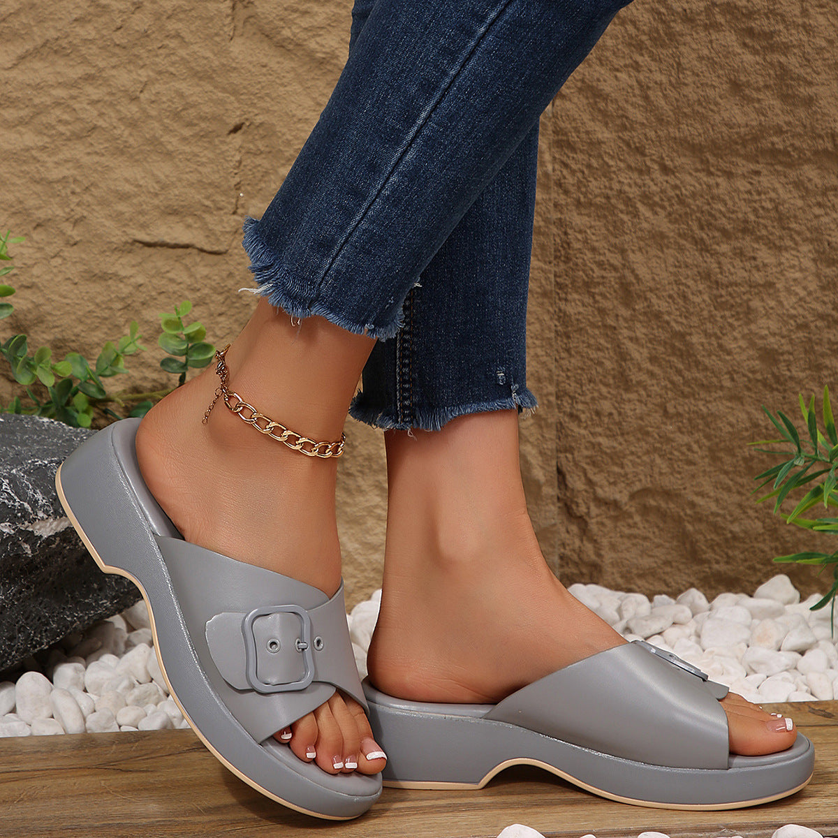 Women's Trendy Slip-on Casual Sandals with Metal Buckle (Autumn Style)