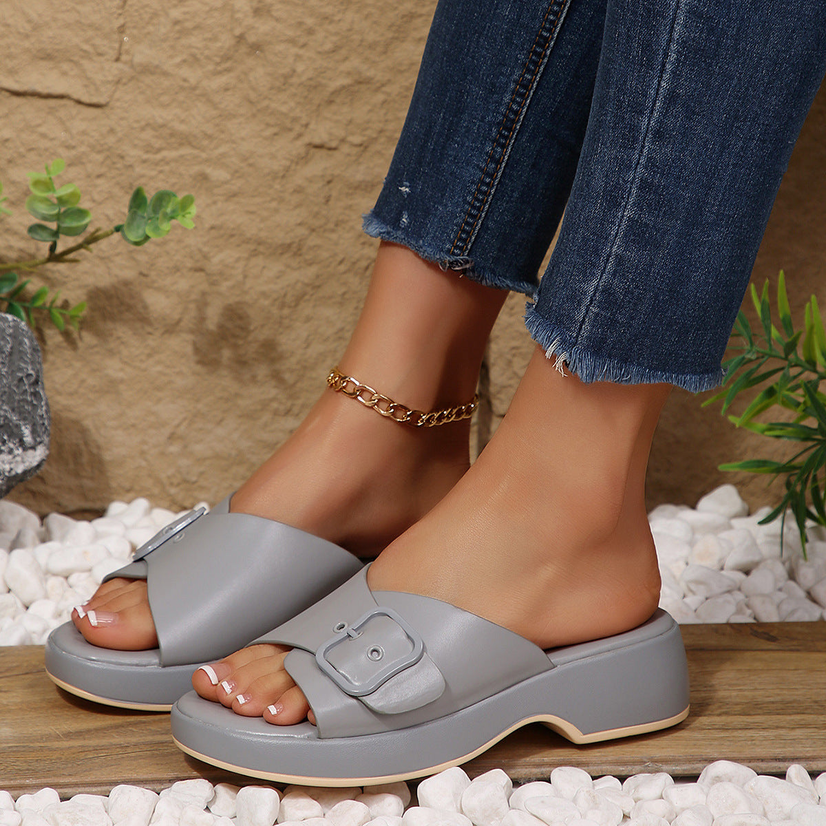 Women's Trendy Slip-on Casual Sandals with Metal Buckle (Autumn Style)
